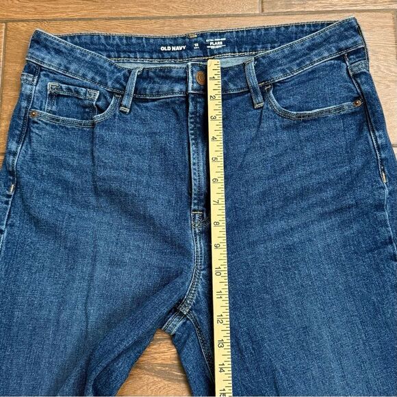 Old Navy Extra High Rise Flare Secret Smooth Pockets Size 12 TALL - Picture 4 of 7